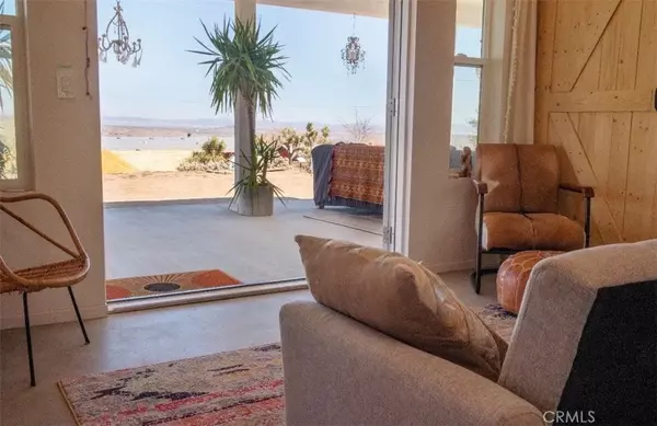 Joshua Tree, CA 92252,60976 Sandalwood