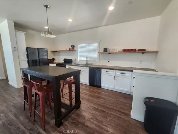 29 Palms, CA 92277,6658 National Park Drive #3