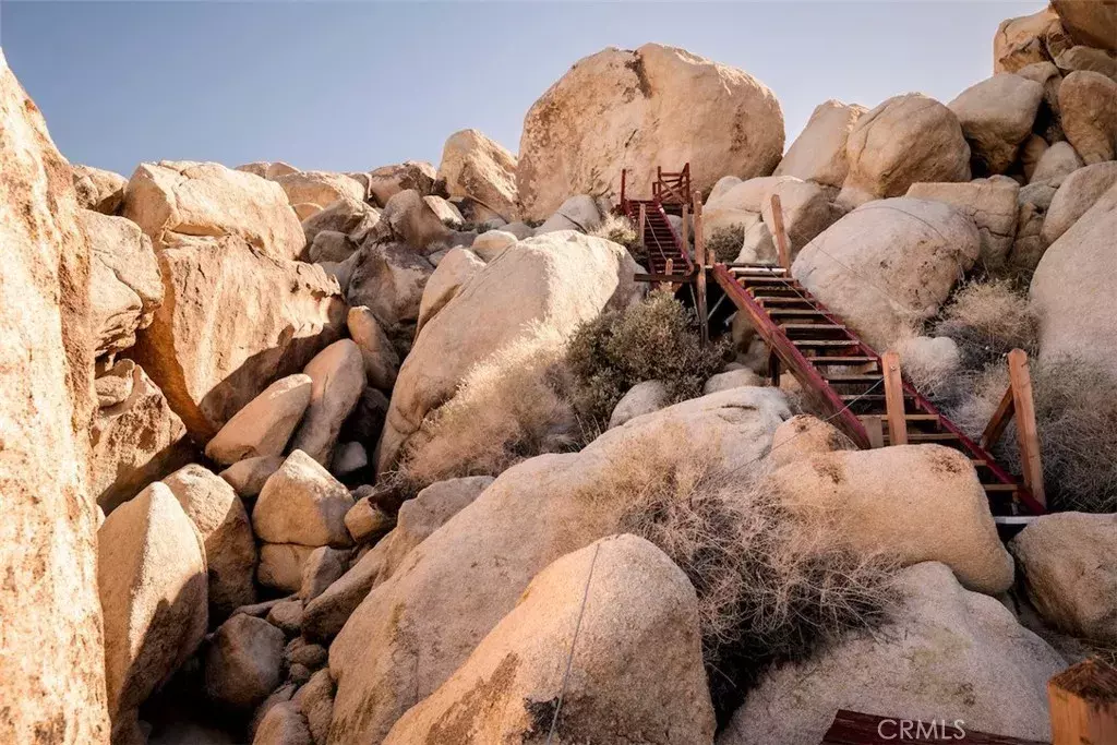 Joshua Tree, CA 92252,66075 Foothill