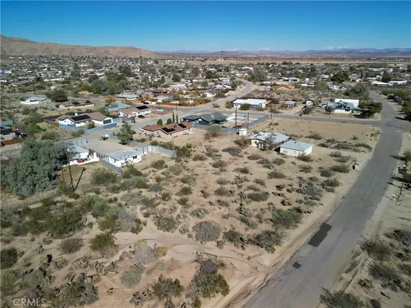 Joshua Tree, CA 92252,61876 Mountain View