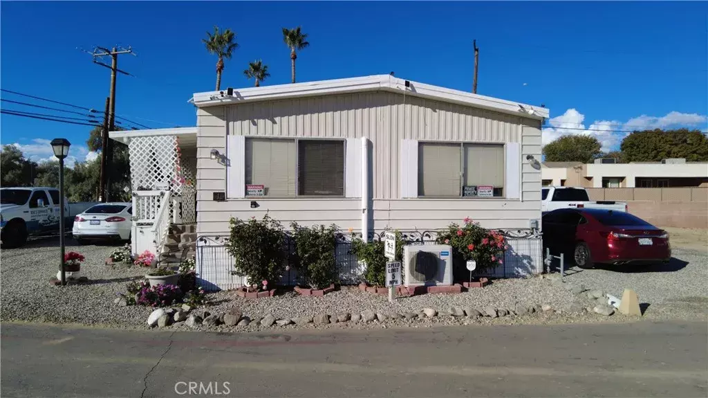 29 Palms, CA 92277,4561 Adobe #01