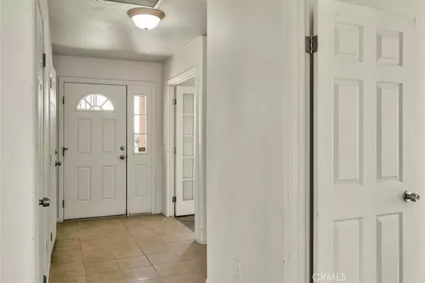 29 Palms, CA 92277,5564 Mariposa