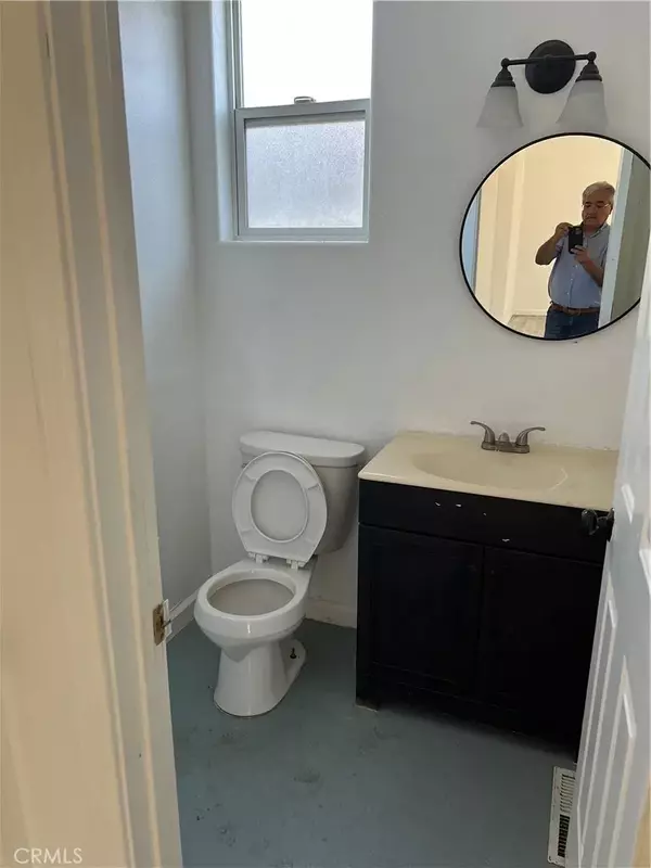 Clearlake, CA 95422,5607 Jones Avenue