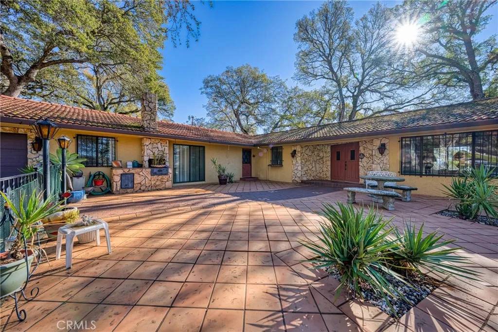 9196 Upper Lake Lucerne Road, Upper Lake, CA 95485