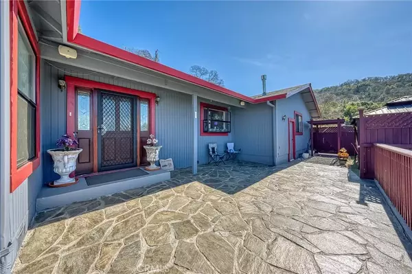 Lucerne, CA 95458,7047 Panoramic Drive