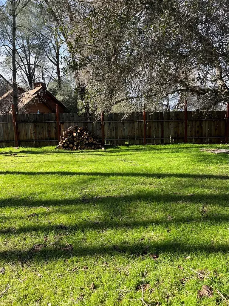 Clearlake Oaks, CA 95423,16730 Comanche