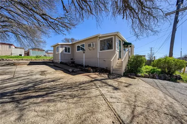 3912 Pine Avenue, Clearlake, CA 95422