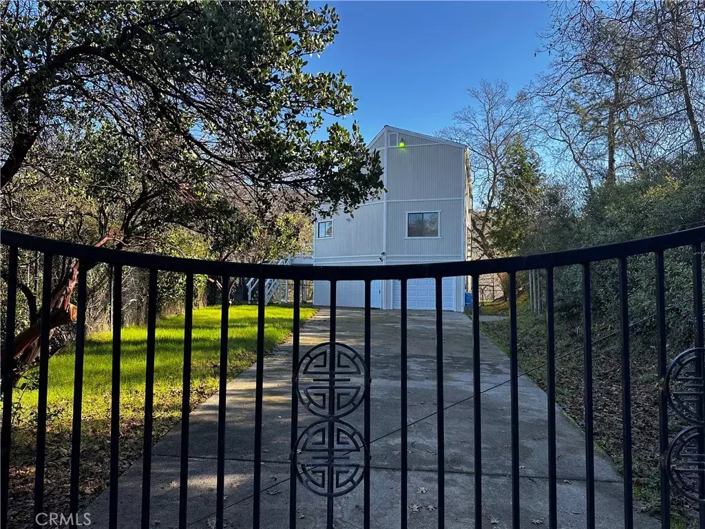 Lucerne, CA 95458,6963 Panoramic Drive