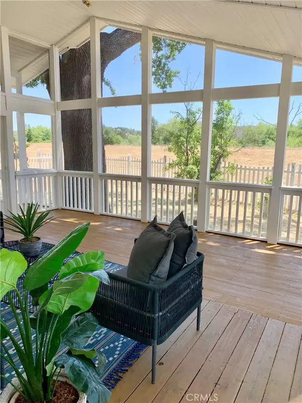 19779 Mountain Meadow S, Hidden Valley Lake, CA 95467