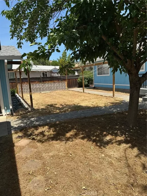 Clearlake Oaks, CA 95423,17307 Dogwood Way