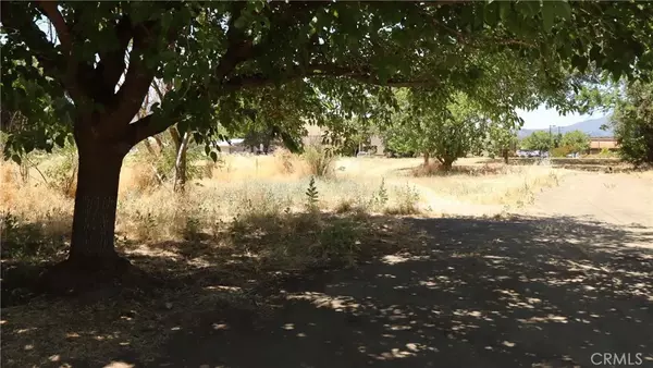 Clearlake, CA 95422,3460 Emerson