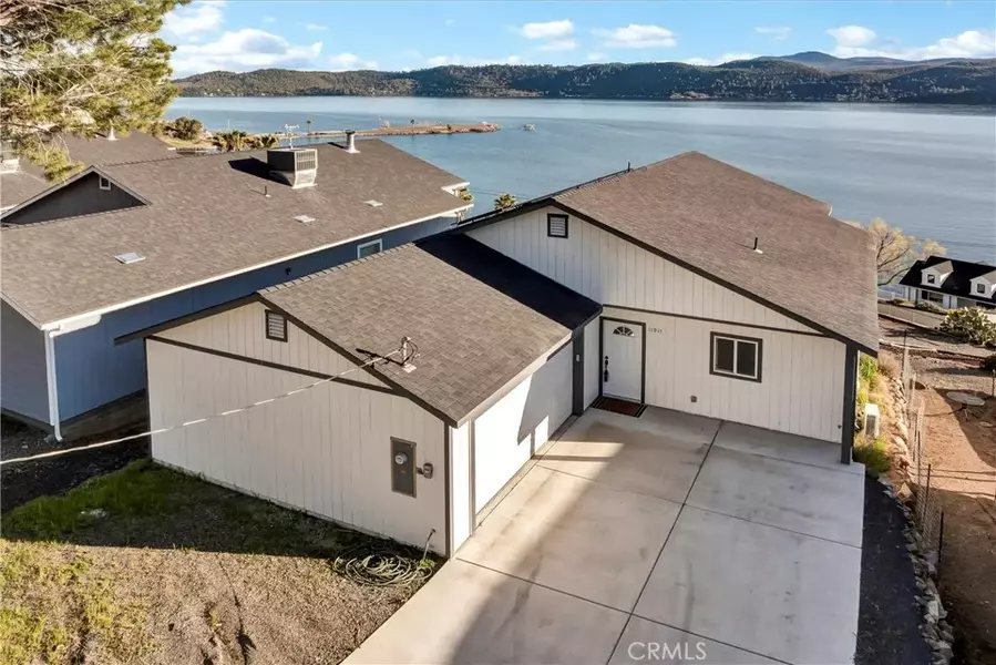 11911 Lakeshore Drive, Clearlake, CA 95422