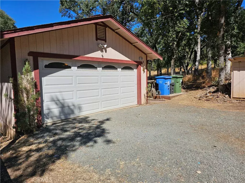 Clearlake, CA 95422,5532 Pine Avenue