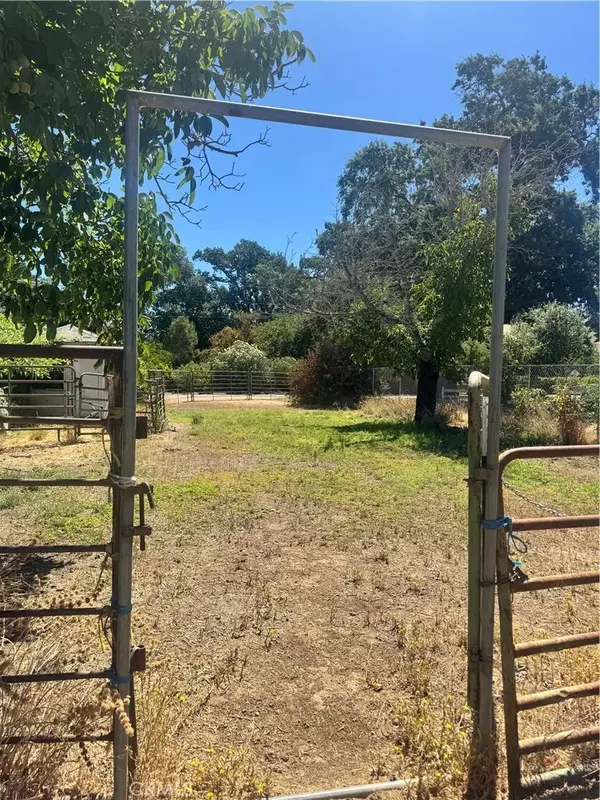 Clearlake, CA 95422,2955 Robin Lane