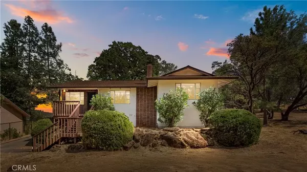 17372 Meadow View Drive, Hidden Valley Lake, CA 95467