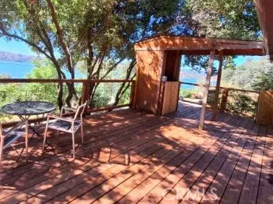 11664 Lakeview Drive, Clearlake Oaks, CA 95423