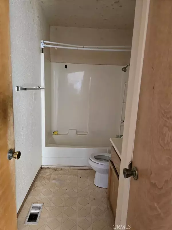 Kelseyville, CA 95451,9082 Hopi Court