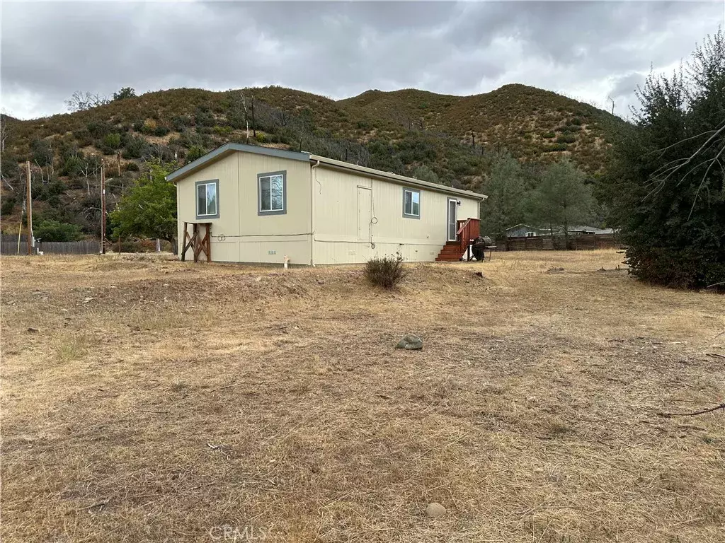 Clearlake Oaks, CA 95423,3880 Spring Valley