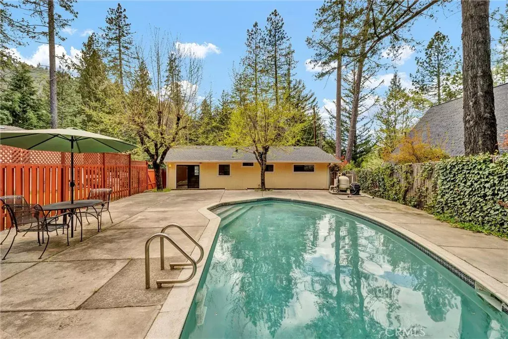 Cobb, CA 95426,10005 Meadow Drive