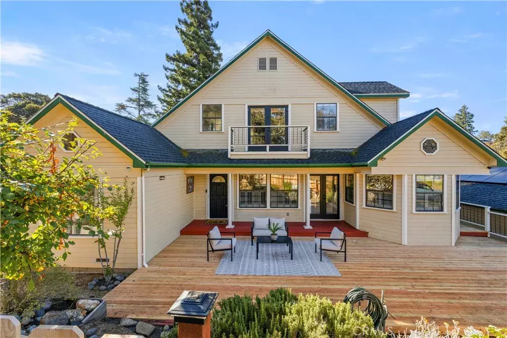 Lakeport, CA 95453,670 Manzanita