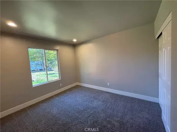 Clearlake, CA 95422,6890 Meadowbrook