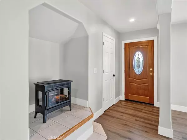 Clearlake, CA 95422,6890 Meadowbrook