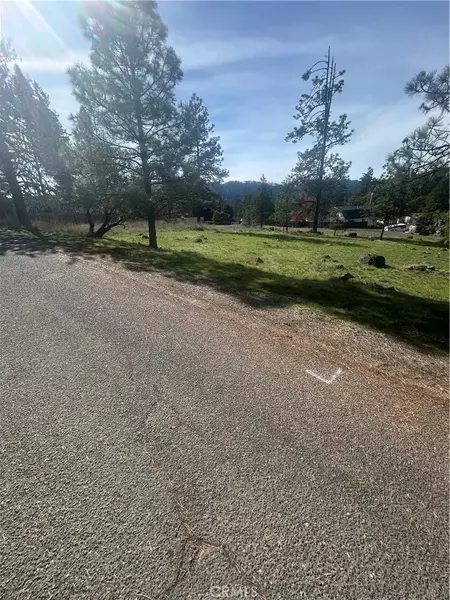 1683 Padula, Willits, CA 95490