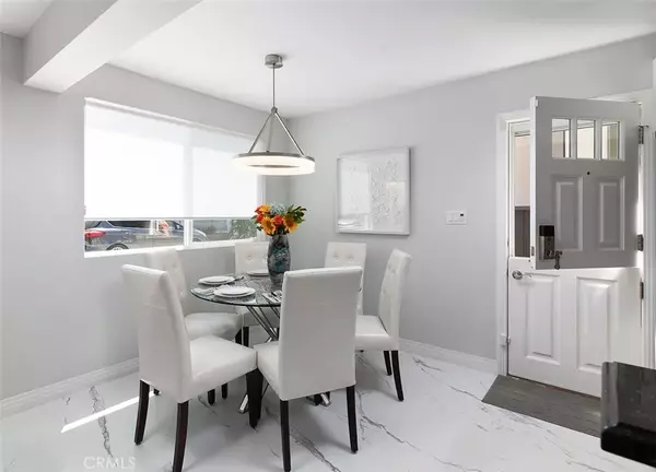 Newport Beach, CA 92661,209 Cypress Street