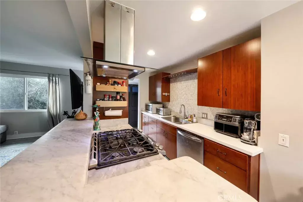 Laguna Beach, CA 92651,611 Griffith Way