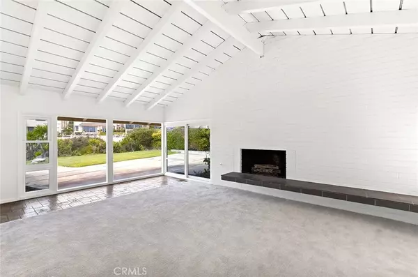 Corona Del Mar, CA 92625,207 Milford Drive