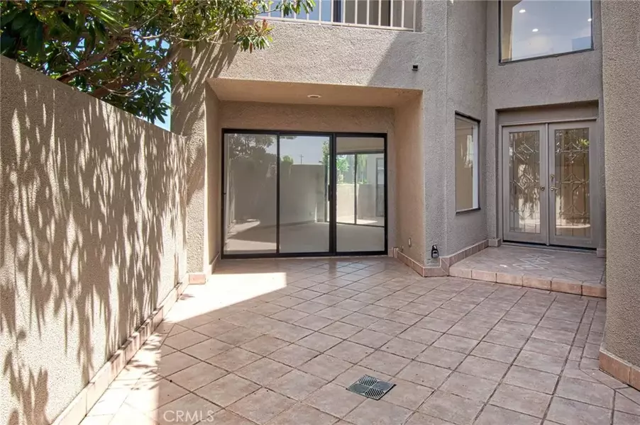 359 Bay View #21, Costa Mesa, CA 92627