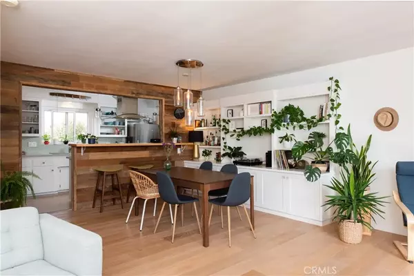 Laguna Beach, CA 92651,1570 Via Capri #7