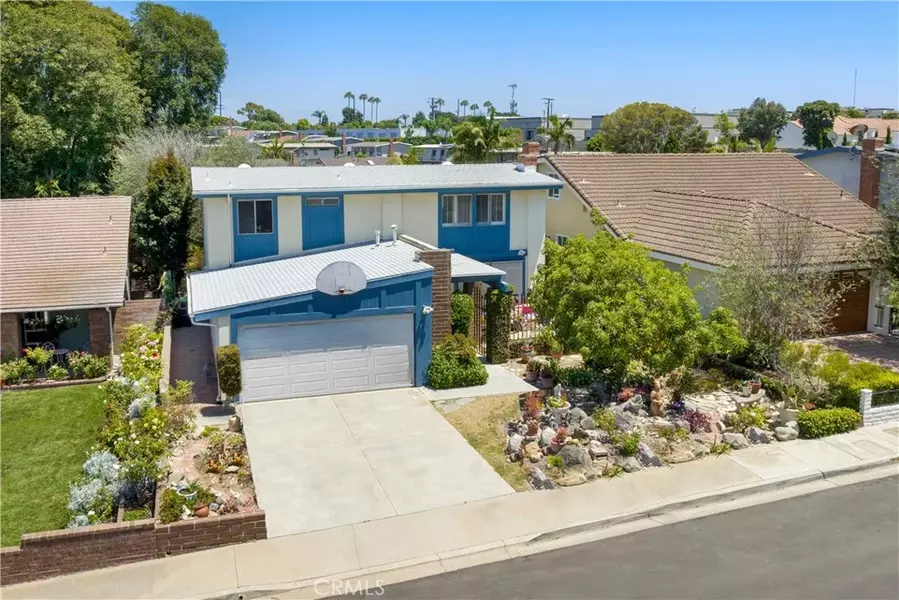 1880 Parkview Circle, Costa Mesa, CA 92627