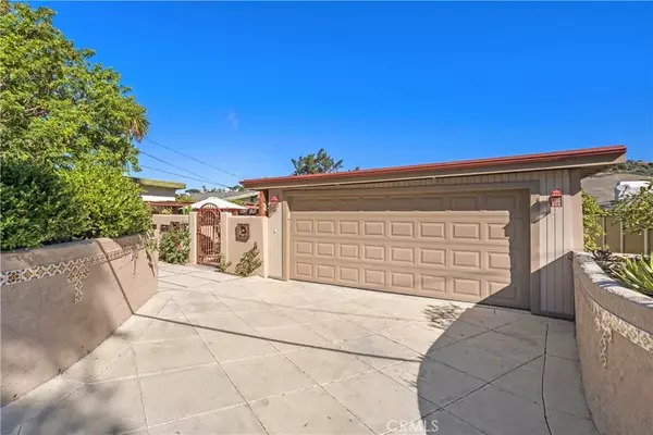 1096 Madison Place, Laguna Beach, CA 92651