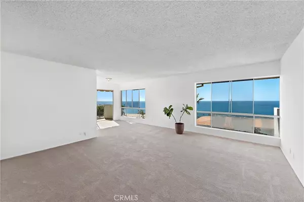 Laguna Beach, CA 92651,21703 Ocean Vista Dr #304
