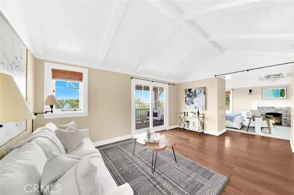 Laguna Beach, CA 92651,451 Hawthorne Road