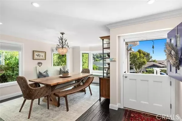 Laguna Beach, CA 92651,903 Meadowlark