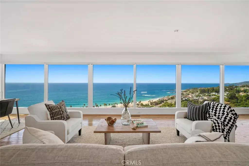 Laguna Beach, CA 92651,31161 Holly Drive