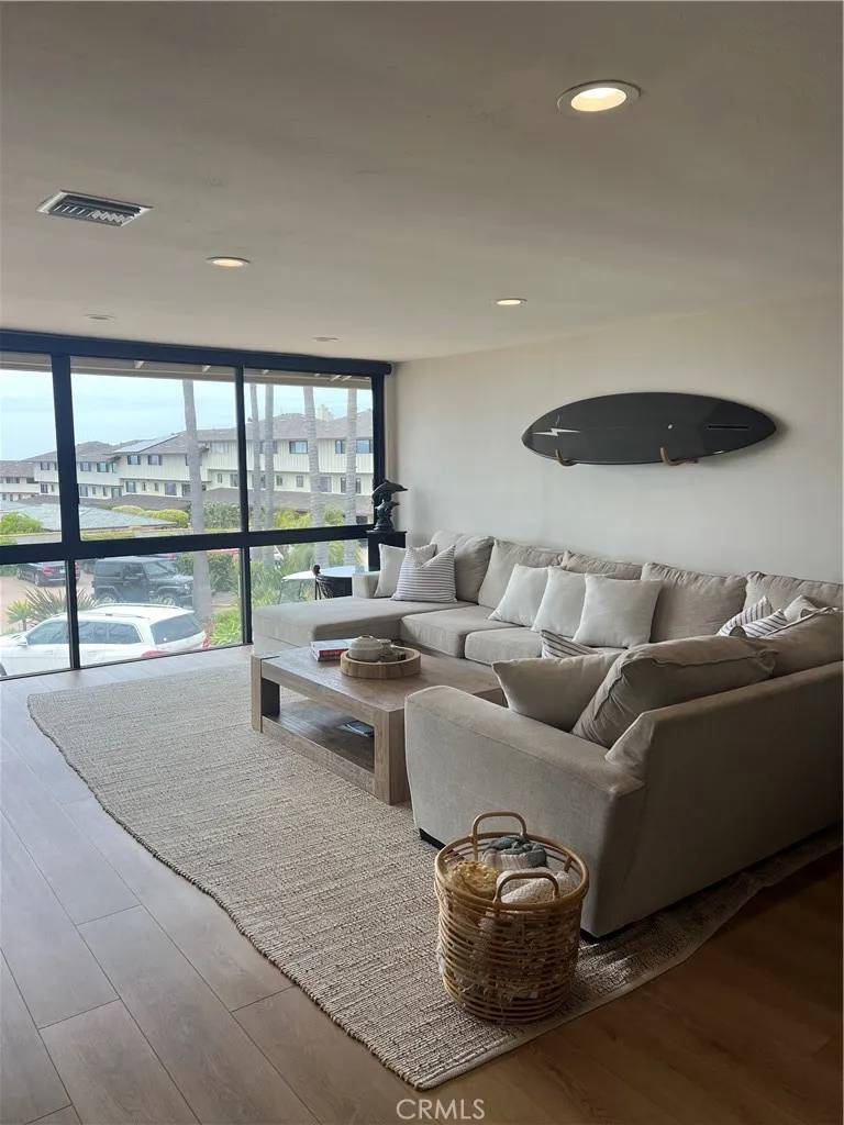 Laguna Beach, CA 92651,20 Blue Lagoon
