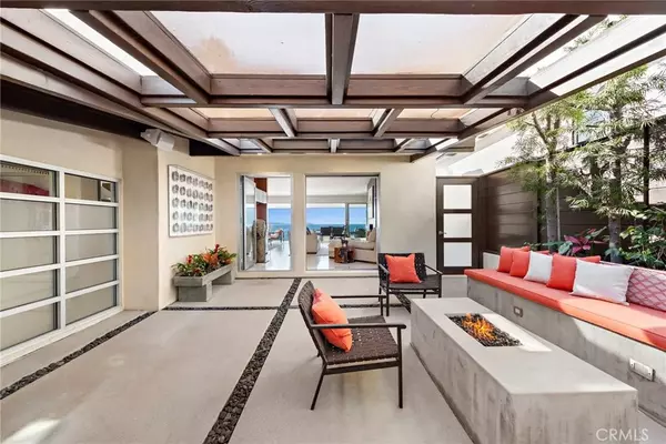 Laguna Beach, CA 92651,124 Sunset Terrace