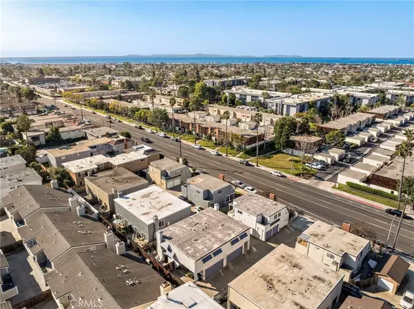 Huntington Beach, CA 92649,16642 Algonquin St
