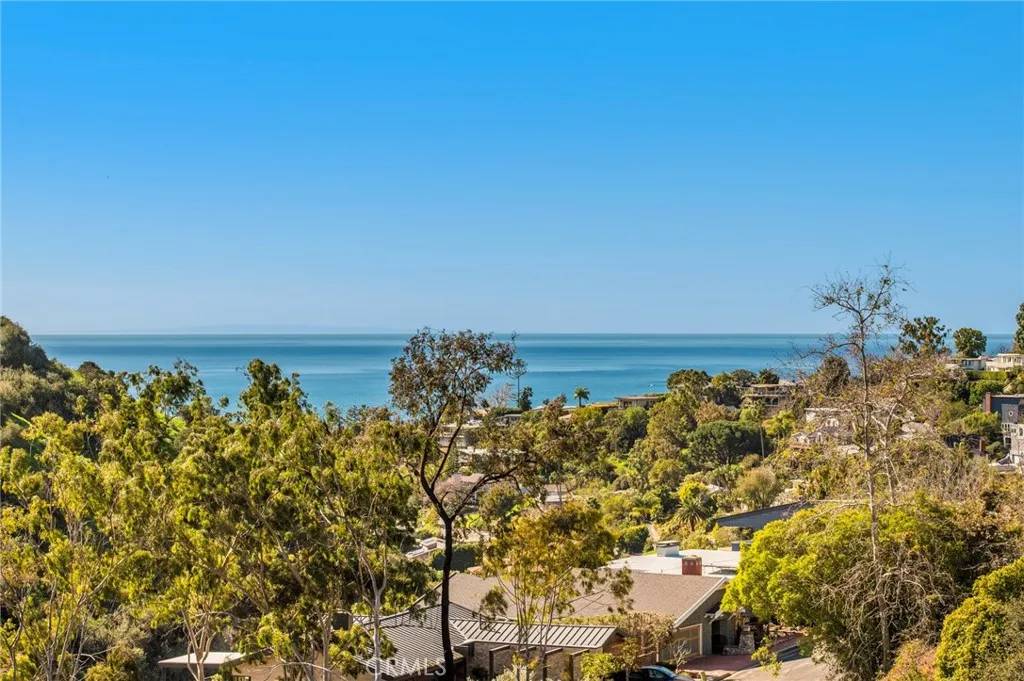 Laguna Beach, CA 92651,1477 Cerritos