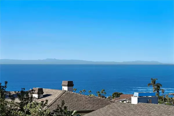Laguna Beach, CA 92651,530 Temple Hills Drive