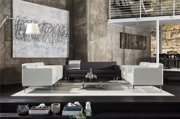 Laguna Beach, CA 92651,704 Nyes Place