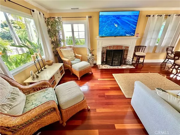 Laguna Beach, CA 92651,560 Flora Street