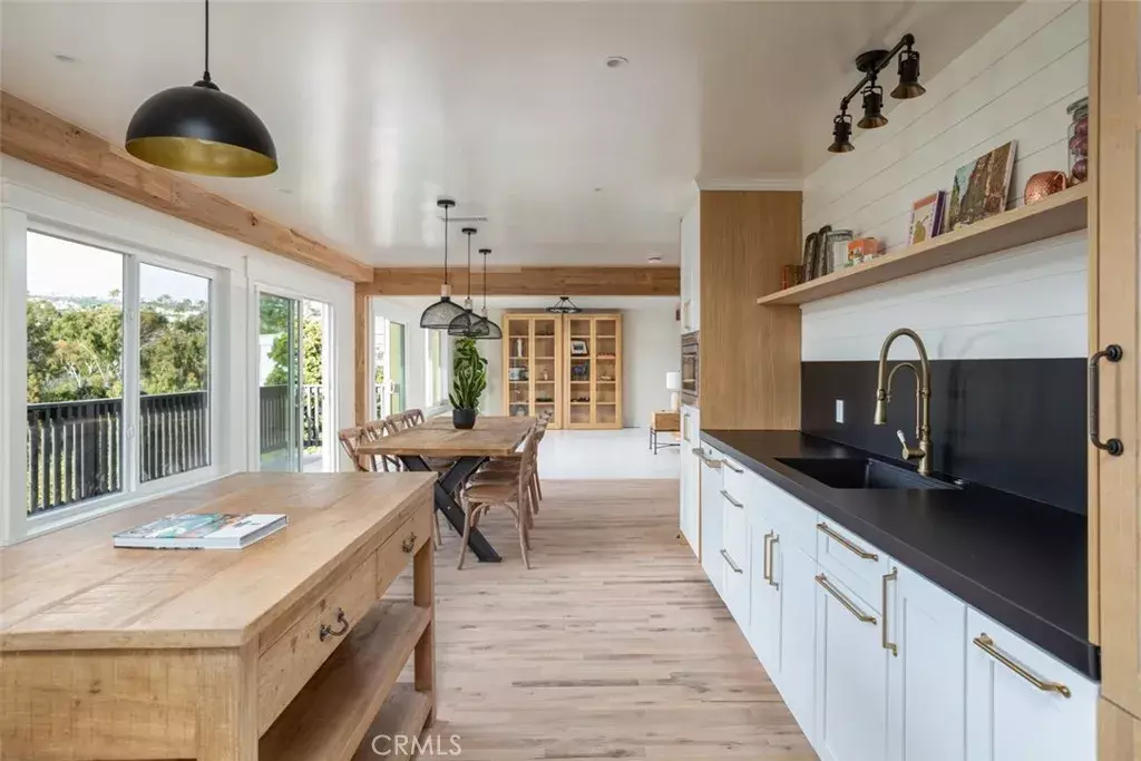 San Clemente, CA 92672,236 Avenida Montalvo