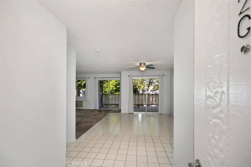 Laguna Woods, CA 92637,2405 Via Mariposa West #2G