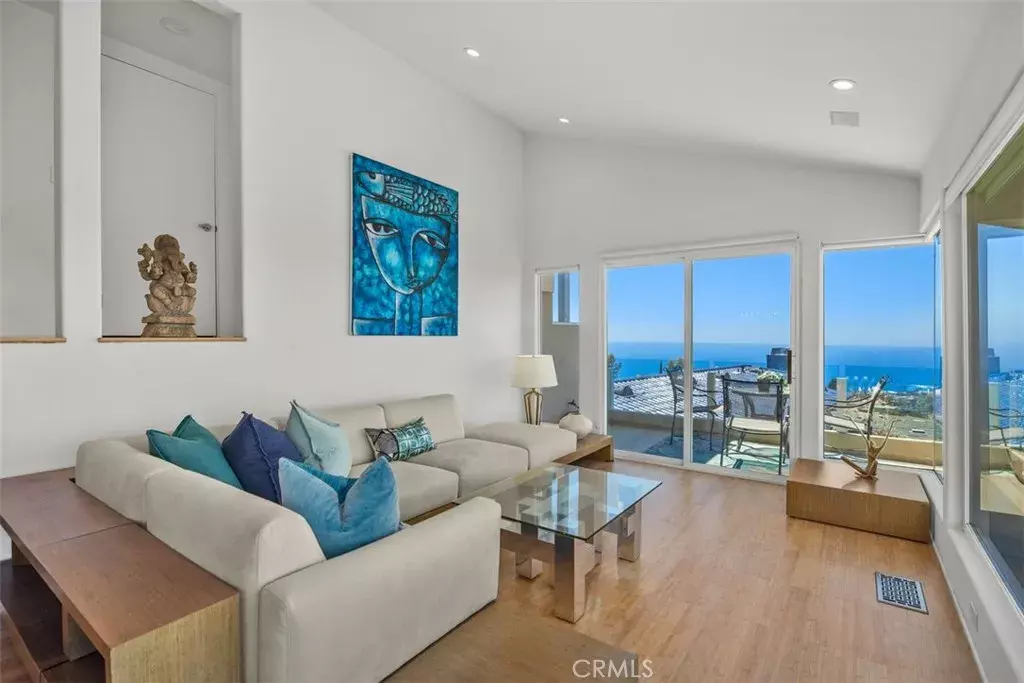 Laguna Beach, CA 92651,1415 Skyline Drive