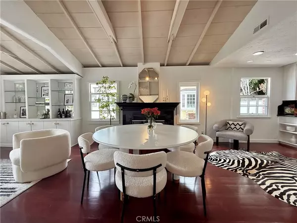 Laguna Beach, CA 92651,1056 Glenneyre Street
