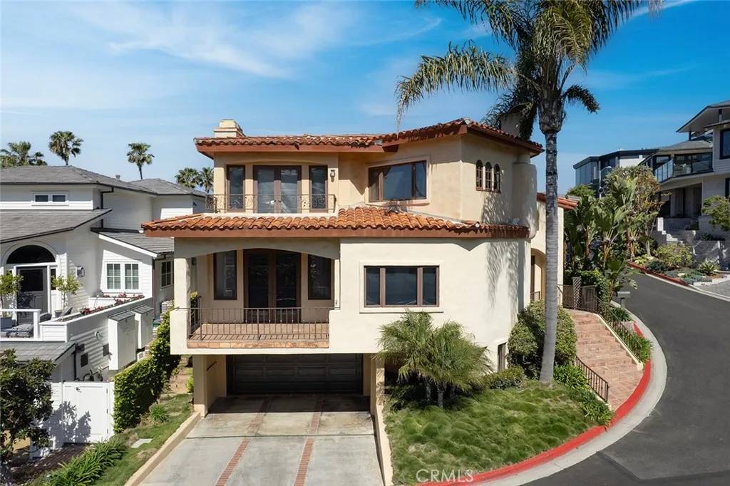Laguna Beach, CA 92651,64 Emerald Bay
